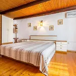 House Mladen * Medulin