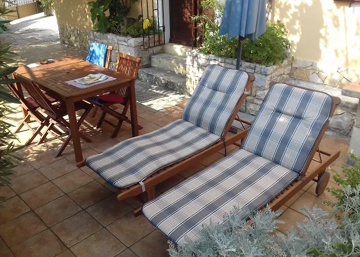 House Mladen Medolino