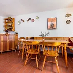 Prázdninový dům House Mladen *